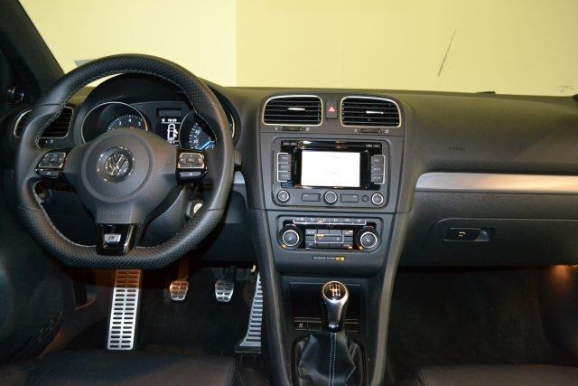 2012 Volkswagen Golf R w/Sunroof & Navi