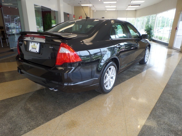 2012 Ford Fusion SEL,LEATHER.SUNROOF.BLUE TOOTH,LO Sedan