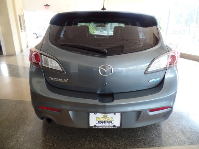 2012 Mazda Mazda3 i Grand Touring Hatchback