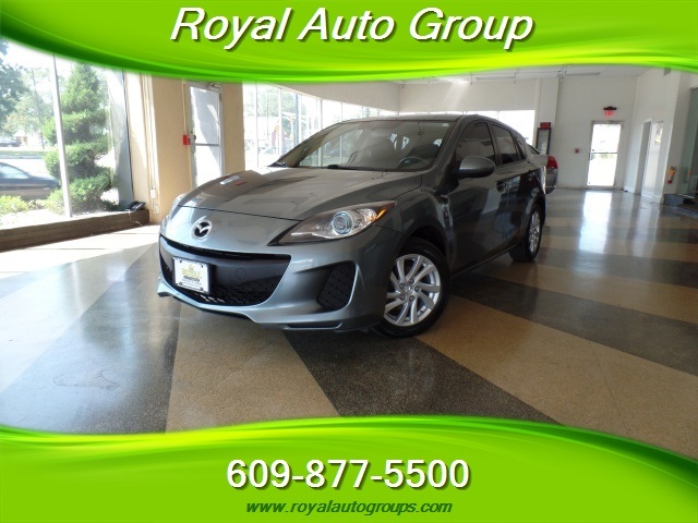 2012 Mazda Mazda3 i Grand Touring Hatchback