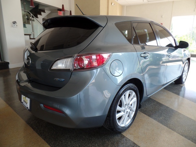 2012 Mazda Mazda3 i Grand Touring Hatchback