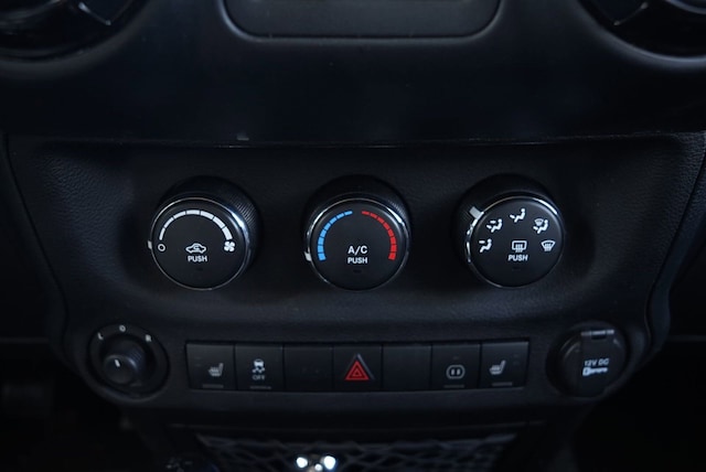 2012 Jeep Wrangler Unlimited Altitude