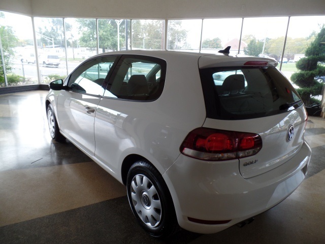 2012 Volkswagen Golf 2.5L PZEV Hatchback
