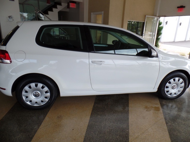 2012 Volkswagen Golf 2.5L PZEV Hatchback