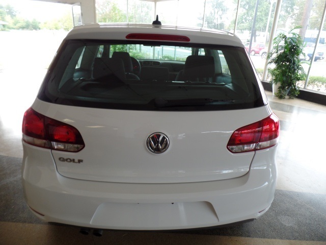 2012 Volkswagen Golf 2.5L PZEV Hatchback