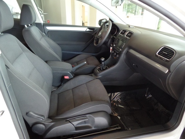 2012 Volkswagen Golf 2.5L PZEV Hatchback