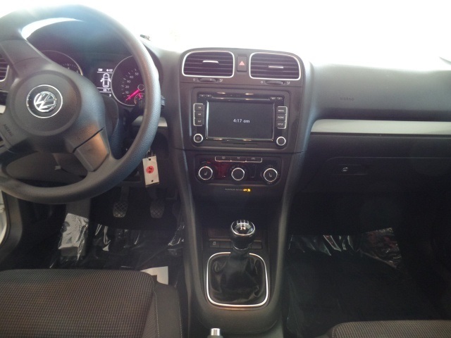 2012 Volkswagen Golf 2.5L PZEV Hatchback