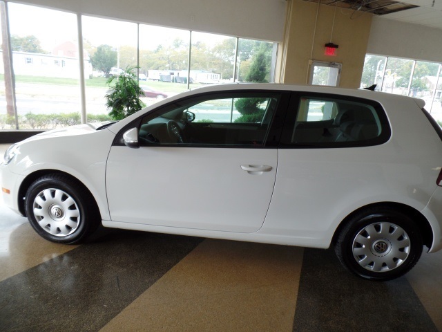 2012 Volkswagen Golf 2.5L PZEV Hatchback