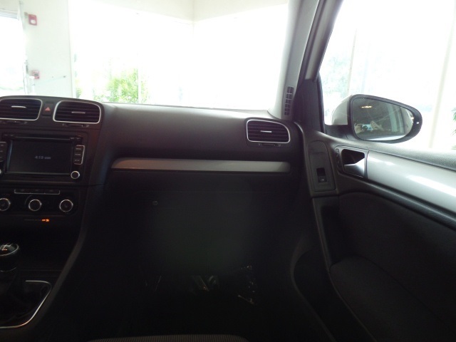 2012 Volkswagen Golf 2.5L PZEV Hatchback