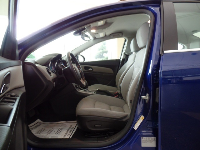 2012 Chevrolet Cruze LT Sedan