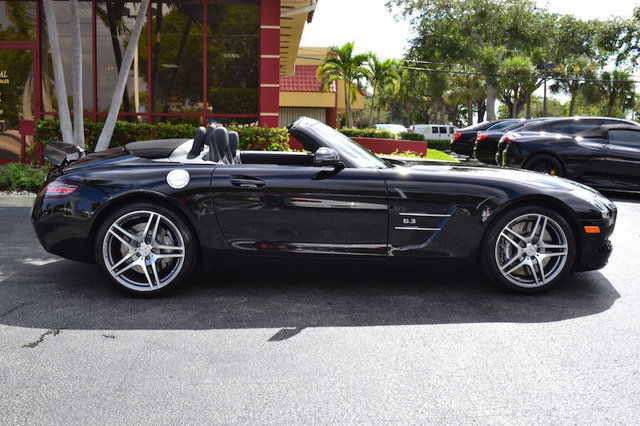 2012 Mercedes-Benz SLS AMG 2dr Roadster SLS AMG