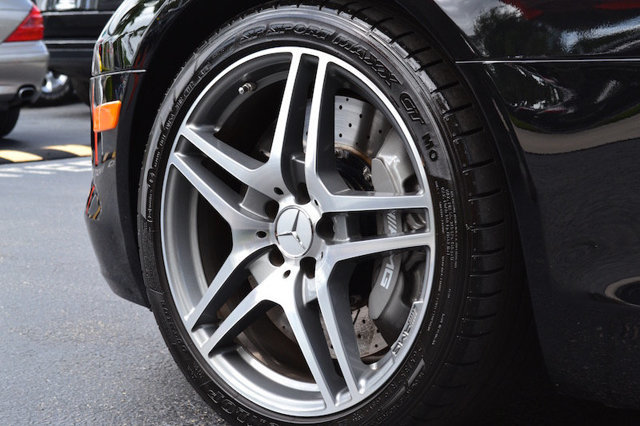 2012 Mercedes-Benz SLS AMG 2dr Roadster SLS AMG