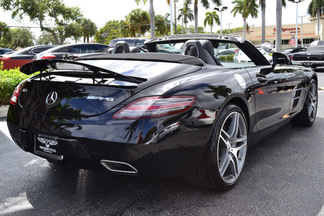 2012 Mercedes-Benz SLS AMG 2dr Roadster SLS AMG
