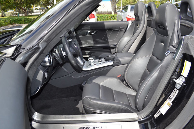 2012 Mercedes-Benz SLS AMG 2dr Roadster SLS AMG