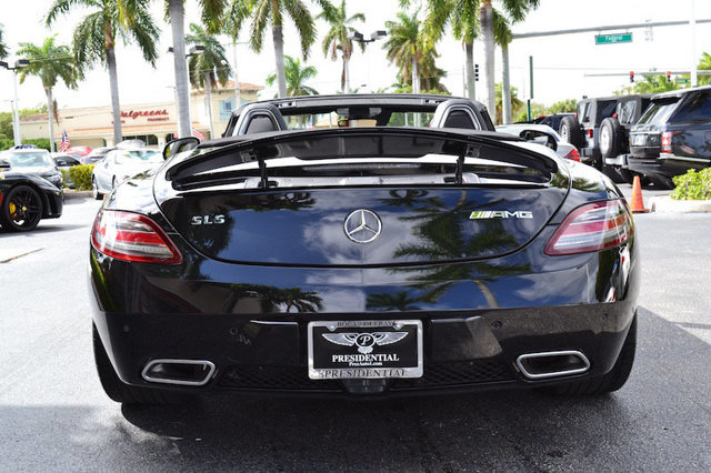 2012 Mercedes-Benz SLS AMG 2dr Roadster SLS AMG