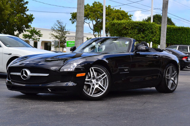 2012 Mercedes-Benz SLS AMG 2dr Roadster SLS AMG