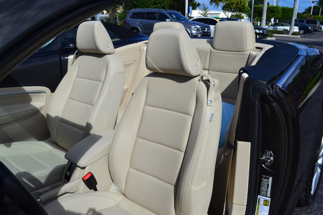 2012 Volkswagen Eos 2dr Convertible Komfort SULEV