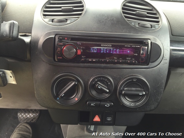 2002 Volkswagen Beetle GLS Hatchback
