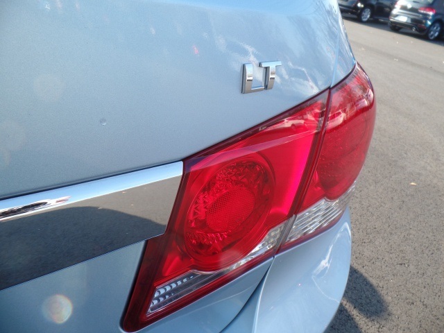 2012 Chevrolet Cruze LT Sedan