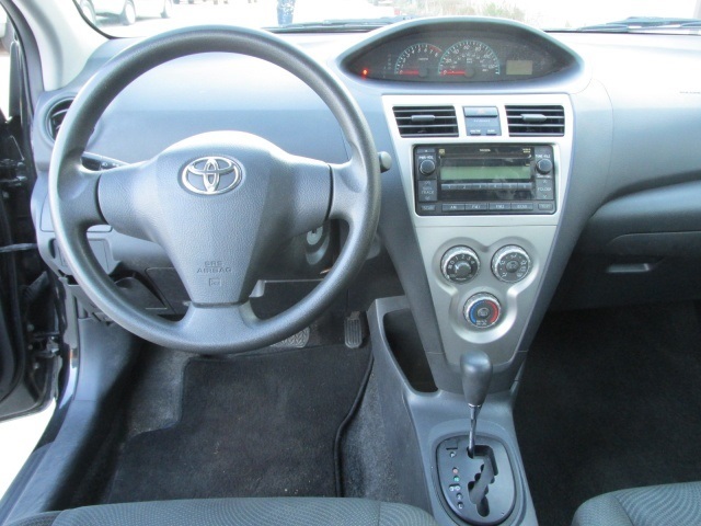 2012 Toyota Yaris Sedan