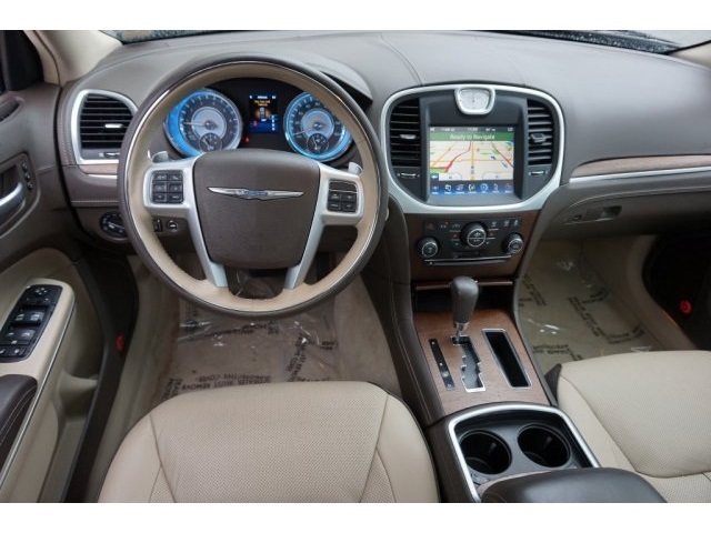 2012 Chrysler 300C Luxury Series Sedan