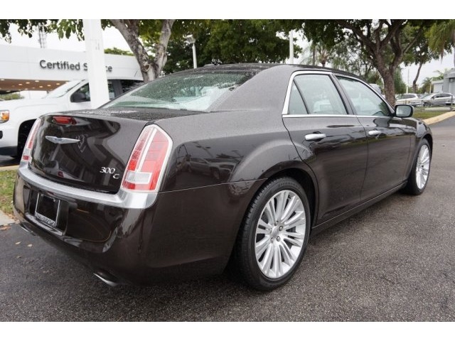 2012 Chrysler 300C Luxury Series Sedan