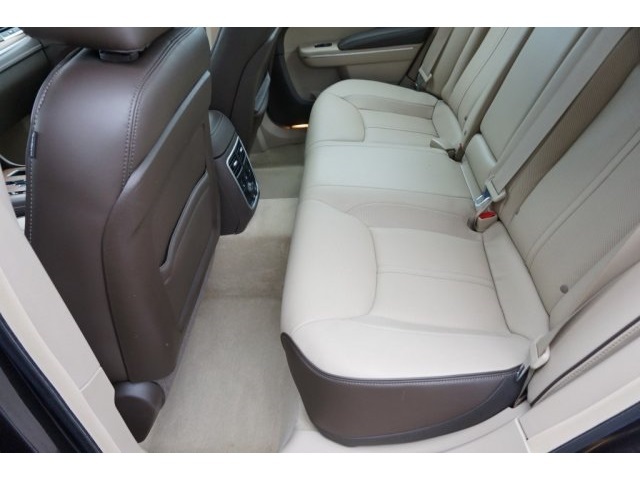 2012 Chrysler 300C Luxury Series Sedan