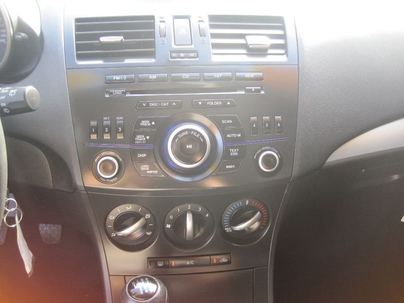 2012 Mazda Mazda3 i Touring