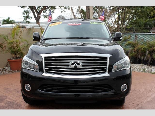2012 INFINITI QX56 SUV