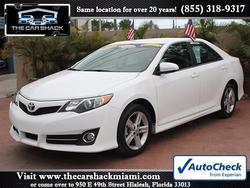 2014 Toyota Camry SE Sedan