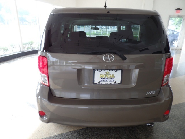 2012 Scion xB Wagon