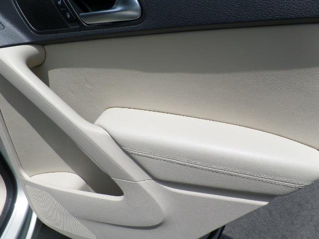 2012 Volkswagen Tiguan SE 4Motion/ NAV,PANORAMIC ROOF SUV