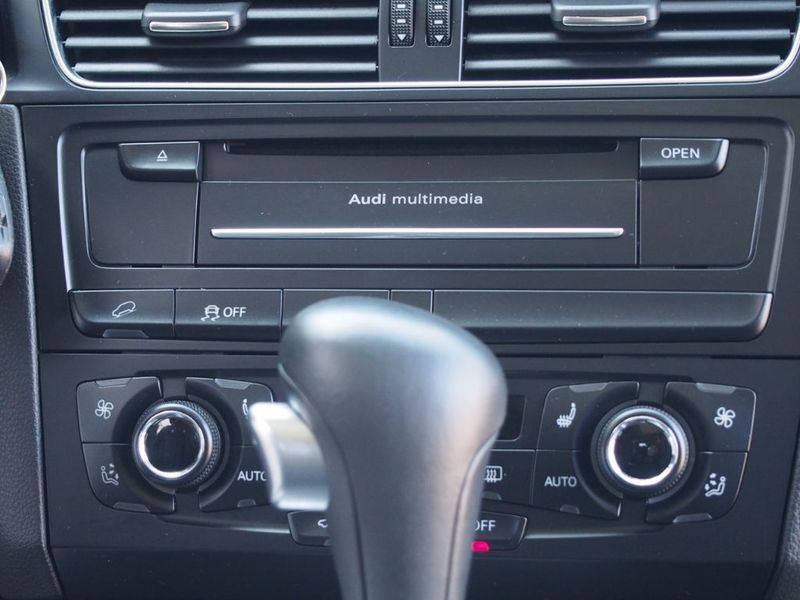 2012 Audi Q5 3.2L Premium Plus