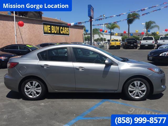 2012 Mazda Mazda3 i Sport Sedan