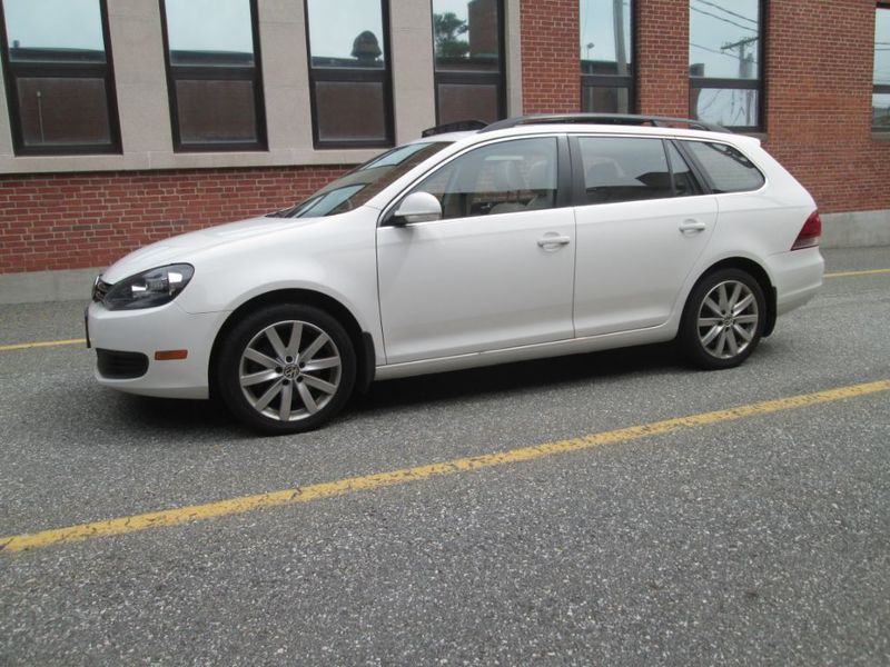2012 Volkswagen Jetta TDI w/Sunroof & Nav