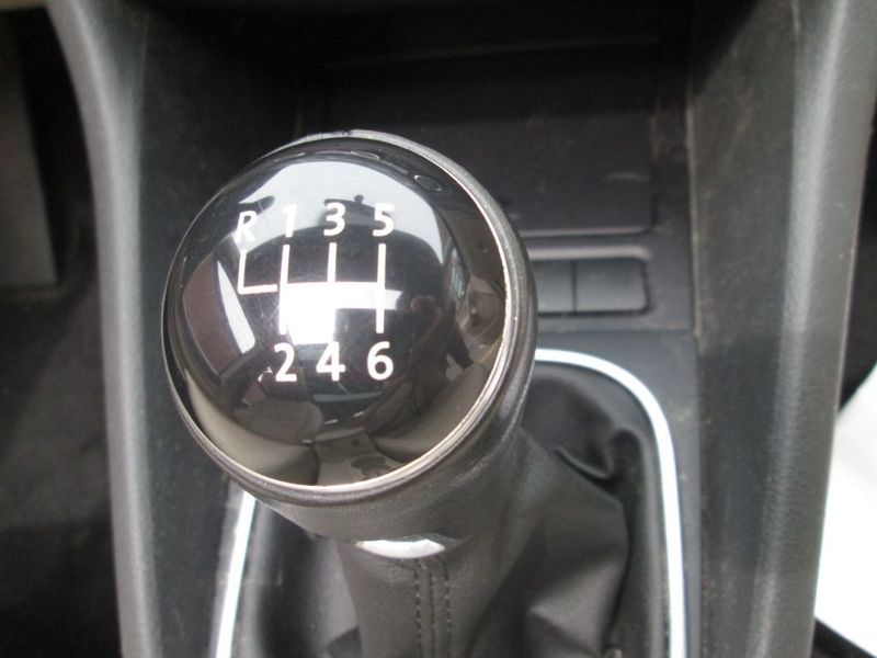 2012 Volkswagen Jetta TDI w/Sunroof & Nav