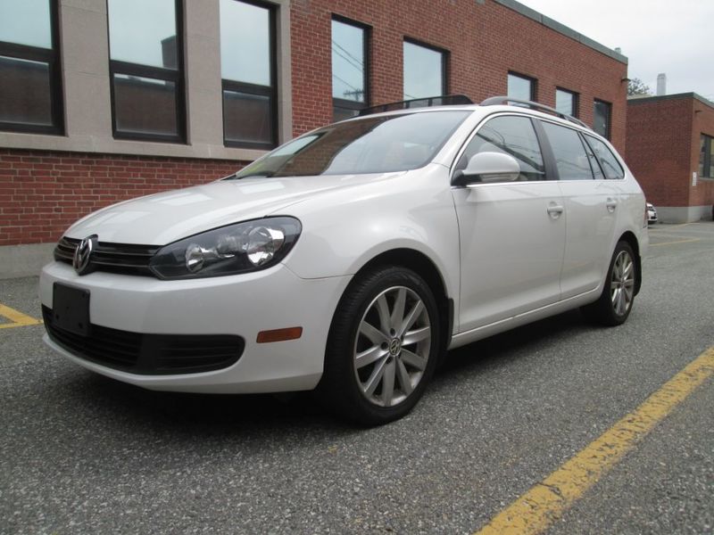2012 Volkswagen Jetta TDI w/Sunroof & Nav