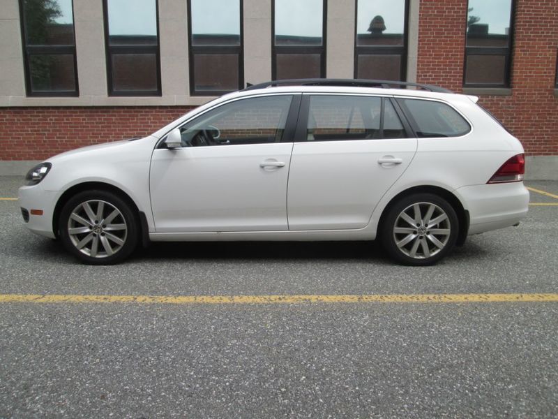 2012 Volkswagen Jetta TDI w/Sunroof & Nav