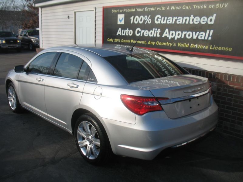 2012 Chrysler 200 LOW MILES SPORTY
