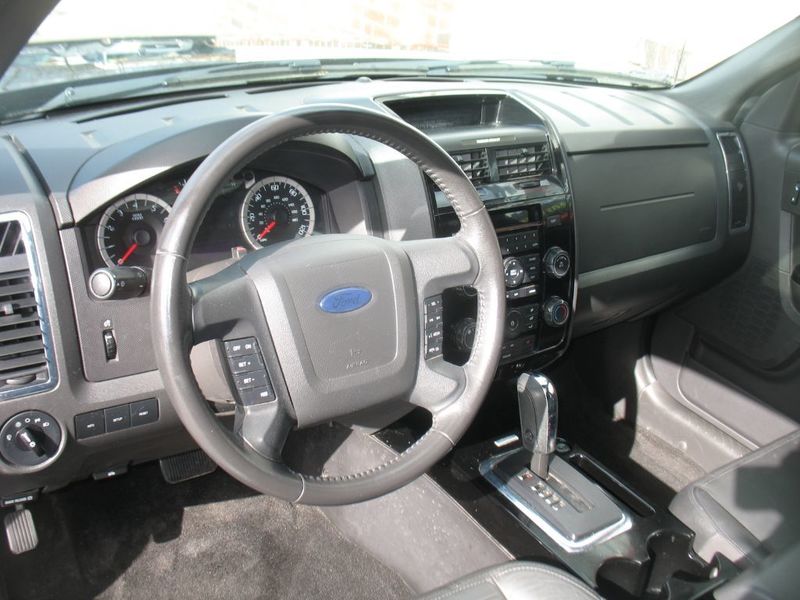 2012 Ford Escape LEATHER MOON ROOF