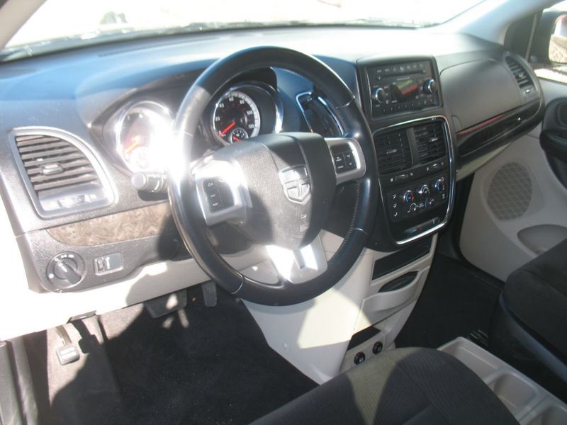 2012 Dodge Grand Caravan 3RD ROW SEATING