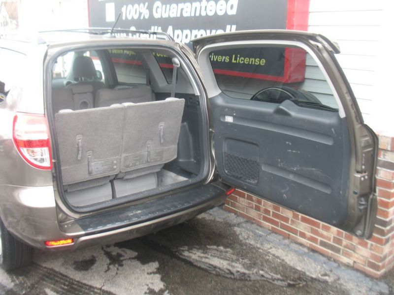 2011 Toyota RAV4 AWD 3RD ROW SEATING