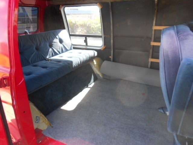 1973 Dodge tradesman B100 Sedan