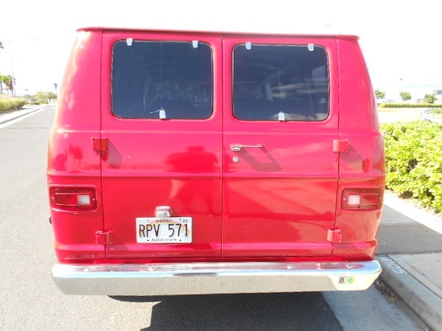 1973 Dodge tradesman B100 Sedan