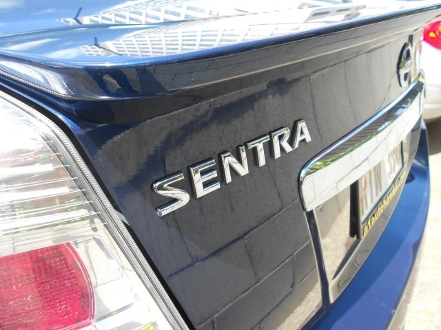 2012 Nissan Sentra 2.0 Sedan