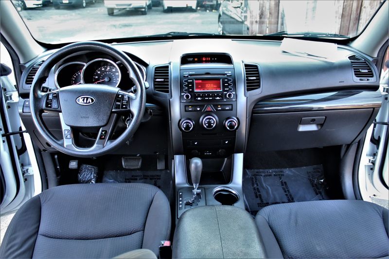 2012 Kia Sorento LX