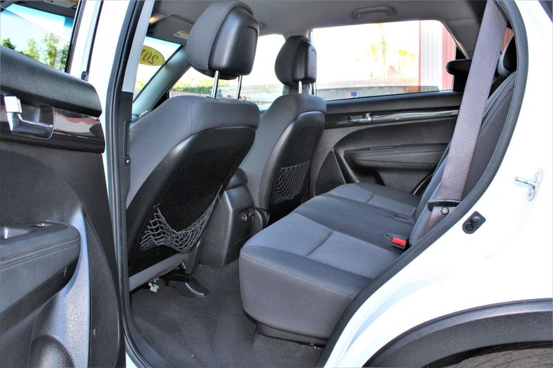 2012 Kia Sorento LX