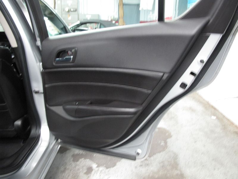 2013 Acura ILX Tech Pkg