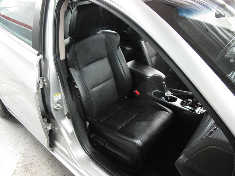 2013 Acura ILX Tech Pkg