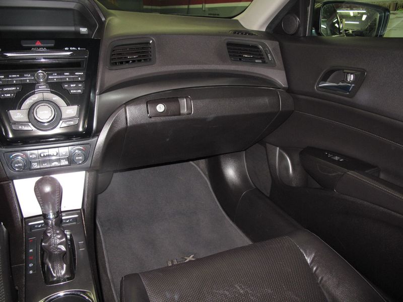 2013 Acura ILX Tech Pkg